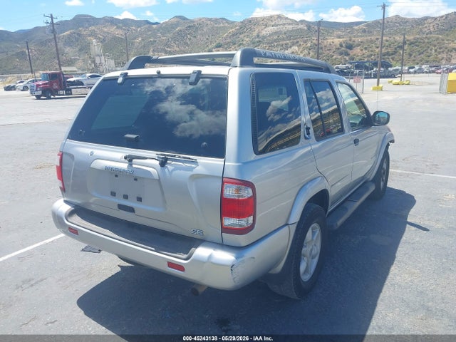 Nissan Pathfinder Se