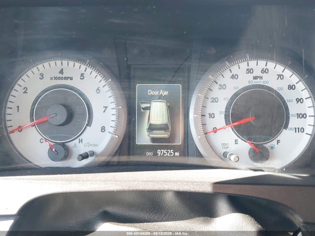 Toyota Sienna Se 8 Passenger