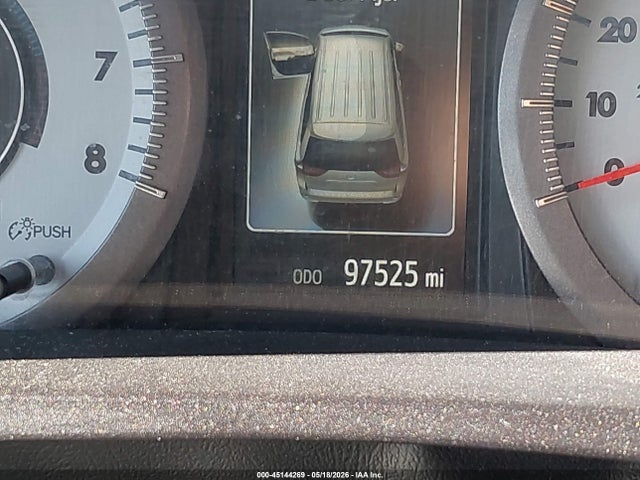 Toyota Sienna Se 8 Passenger