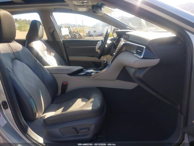 Toyota Camry Xle