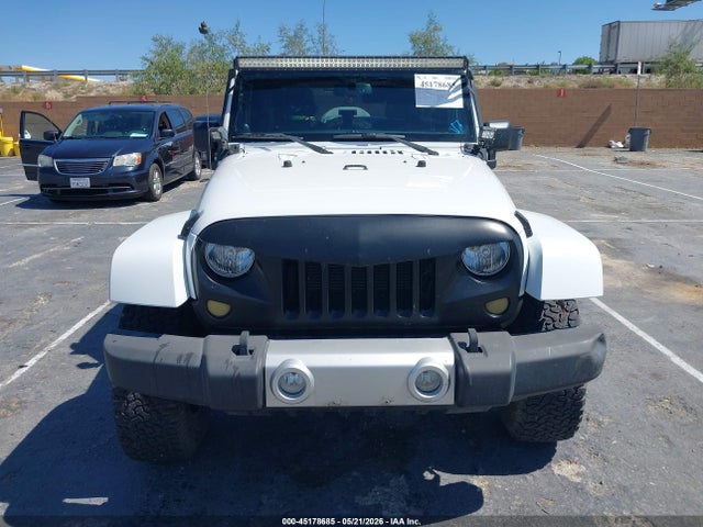 Jeep Wrangler Sahara
