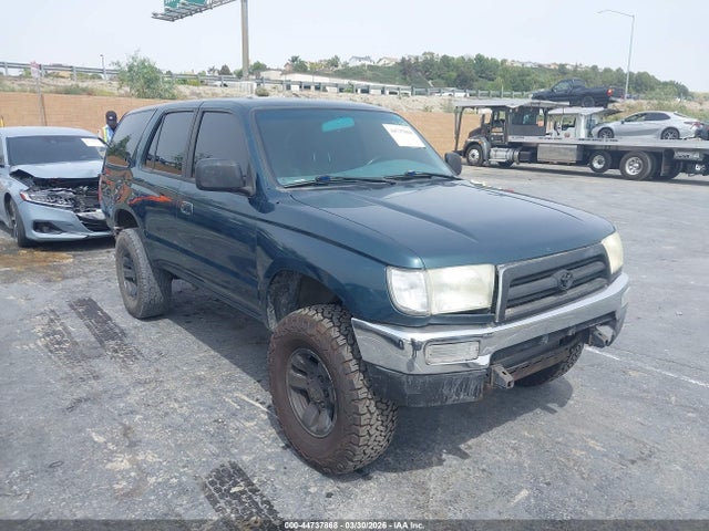 Salvage Toyota 4Runner Image