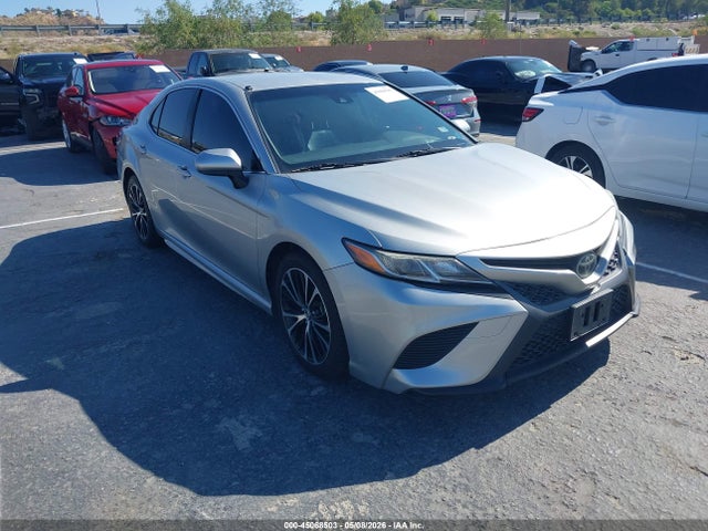 Salvage Toyota Camry Image