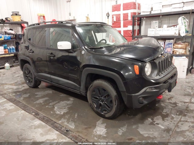 Salvage Jeep Renegade Image