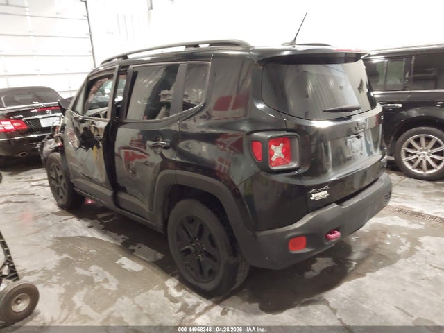 Jeep Renegade Deserthawk 4x4
