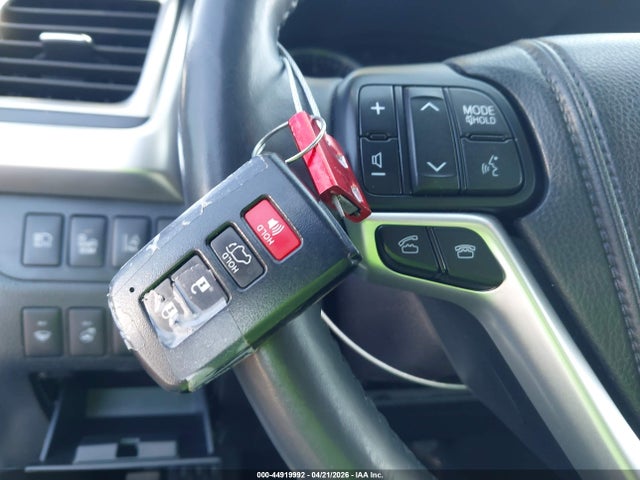 Toyota Highlander Limited Platinum V6