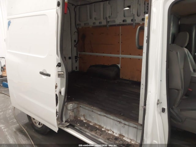 Nissan Nv Sv V8