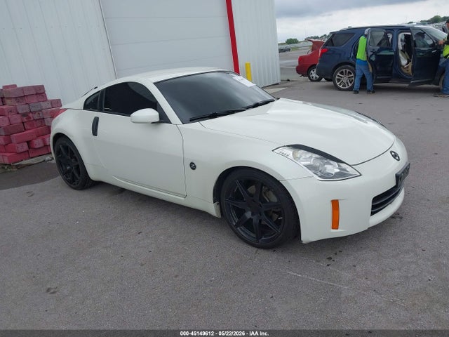 Salvage Nissan 350Z Image