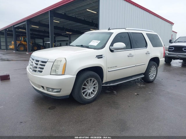Cadillac Escalade Standard