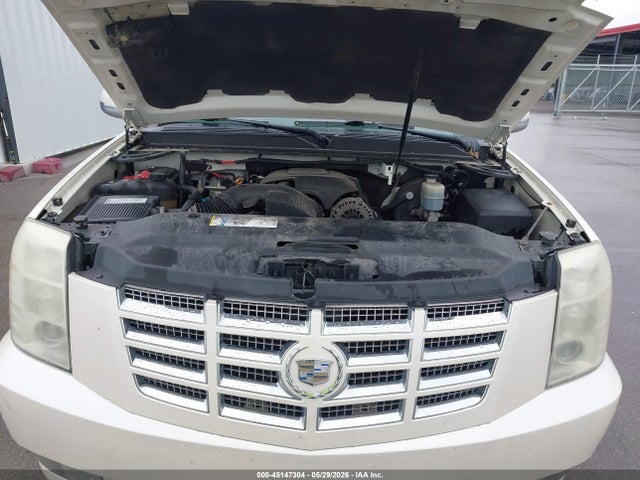 Cadillac Escalade Standard