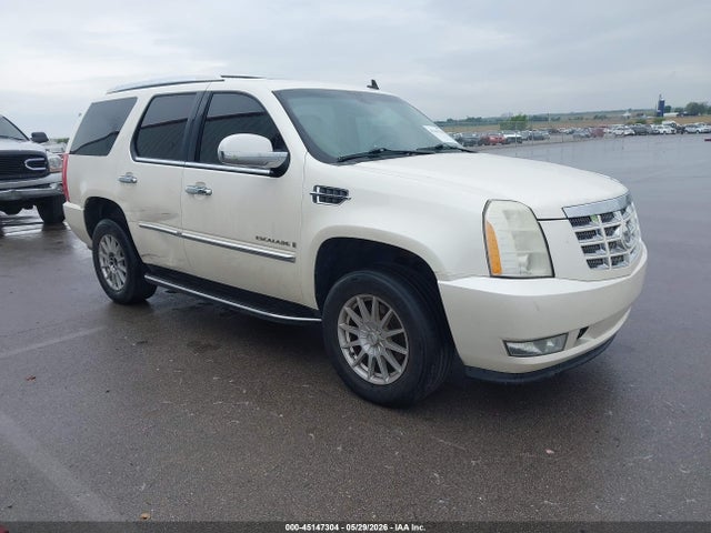 Salvage Cadillac Escalade Image
