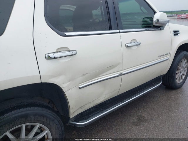 Cadillac Escalade Standard
