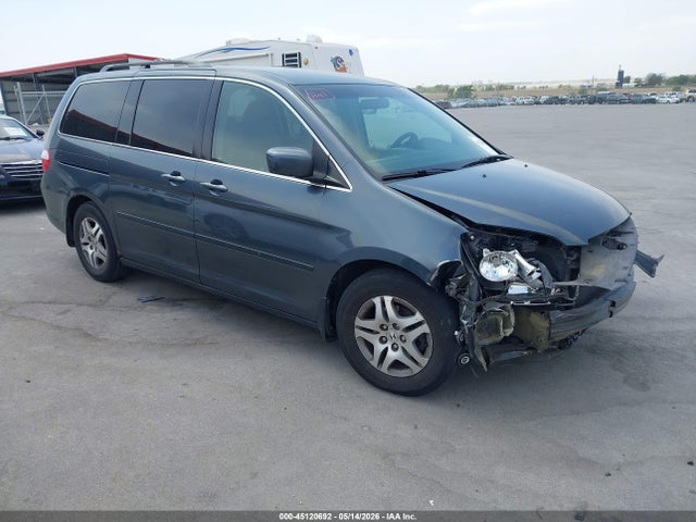 Salvage Honda Odyssey Image