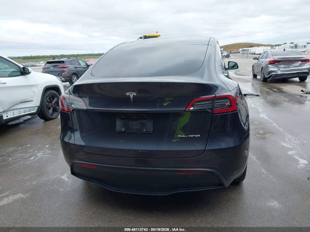 Tesla Model Y Long Range Dual Motor All-wheel Drive