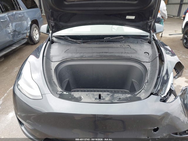 Tesla Model Y Long Range Dual Motor All-wheel Drive