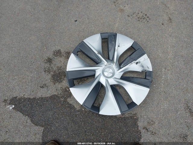 Tesla Model Y Long Range Dual Motor All-wheel Drive