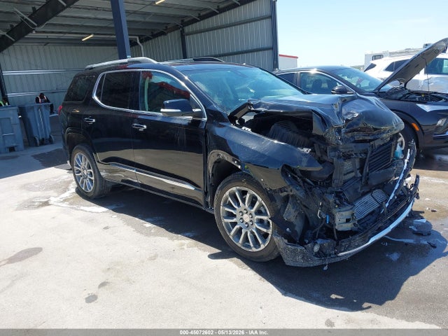 Salvage GMC Acadia Image