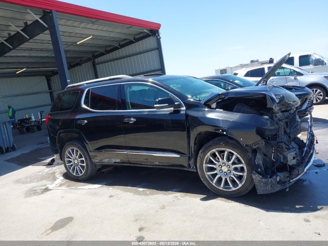 GMC Acadia Awd Denali