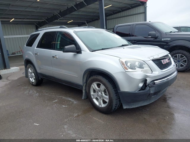 Salvage GMC Acadia Image