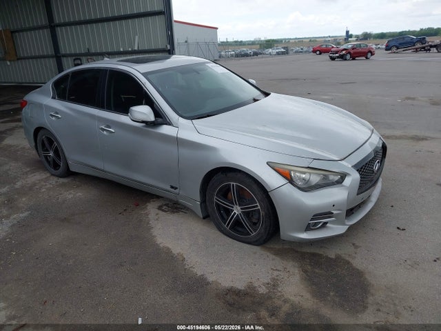 Salvage INFINITI Q50 Image