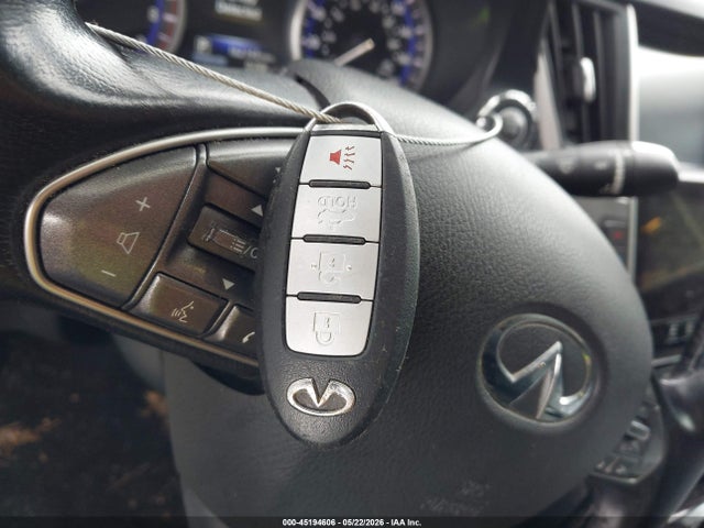 INFINITI Q50 Premium