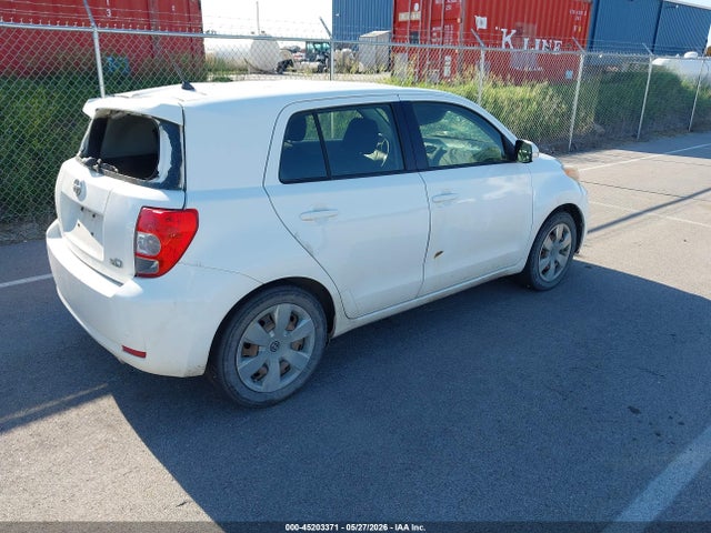 Scion xD