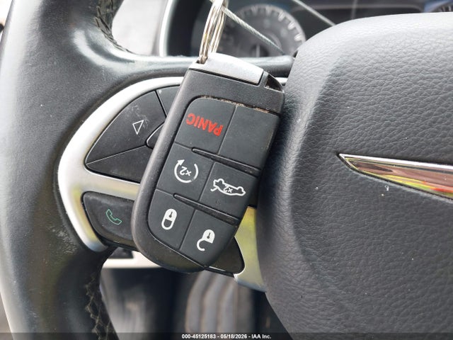 Chrysler 200 C