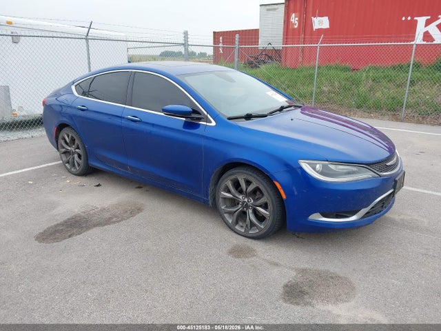 Salvage Chrysler 200 Image