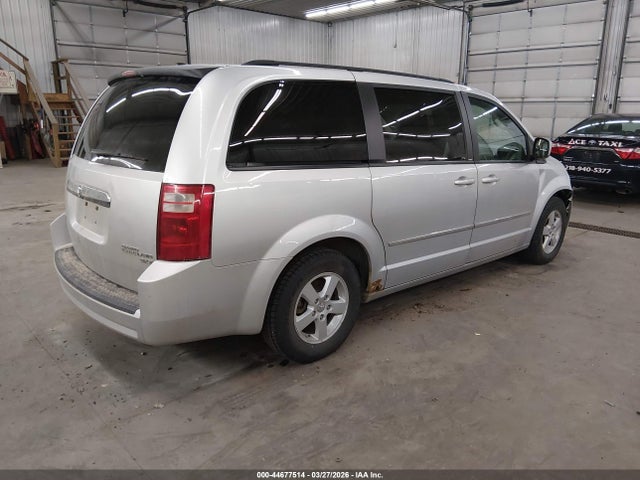 Dodge Grand Caravan Sxt
