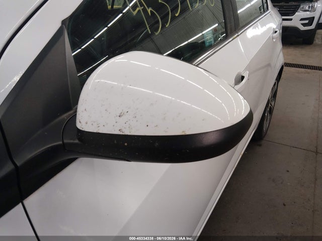 Chevrolet Sonic Premier Auto