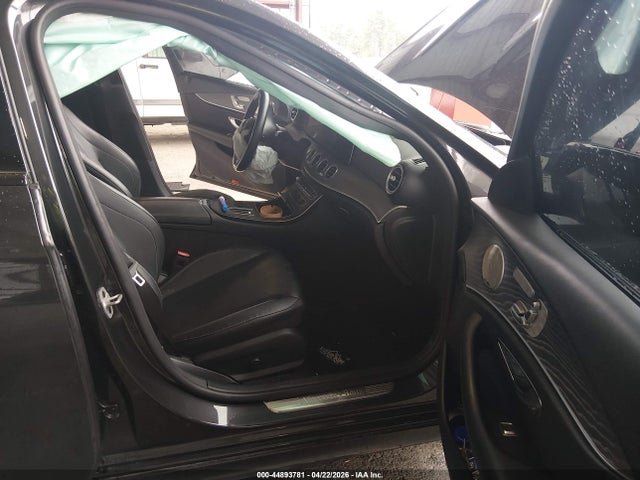 Mercedes-Benz E-Class 4matic