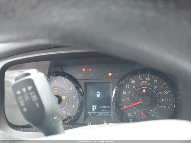 Toyota Sienna Le 8 Passenger
