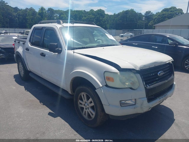 Salvage Ford Explorer Image