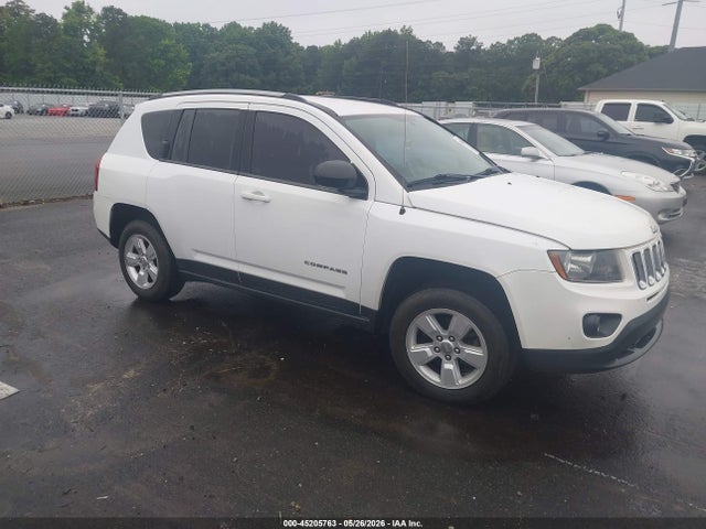 Salvage Jeep Compass Image