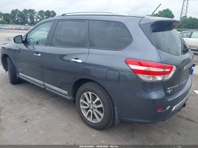 Nissan Pathfinder Sl