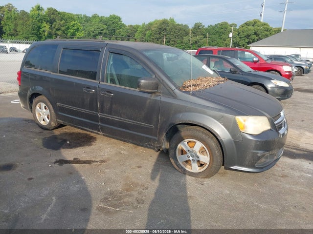 Salvage Dodge Grand Caravan Image