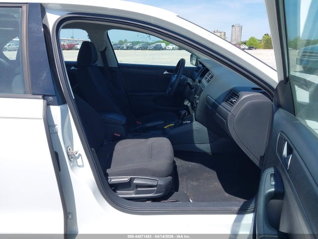 Volkswagen Jetta 2.0l S