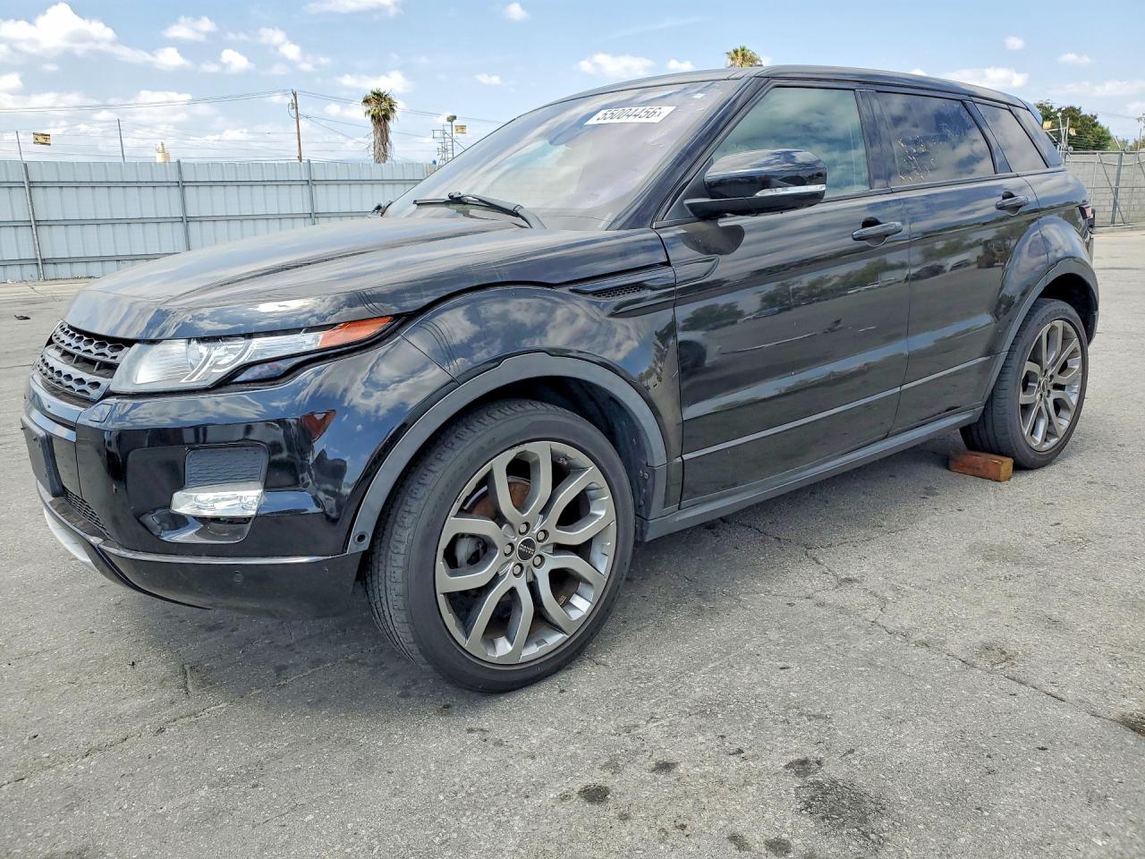 Salvage Land Rover Range Rover Image