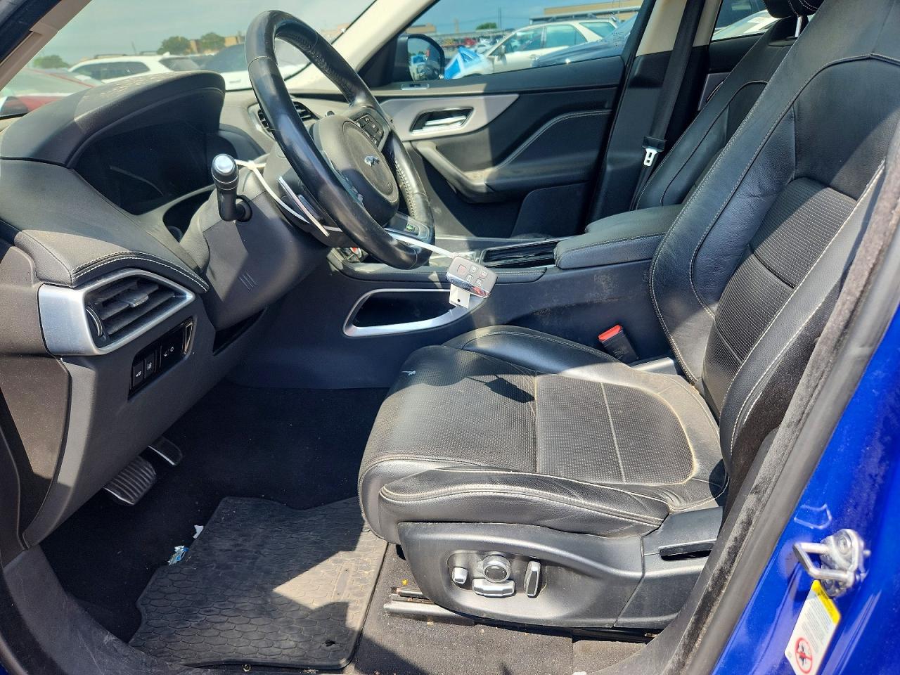 Jaguar F-PACE R - Sport