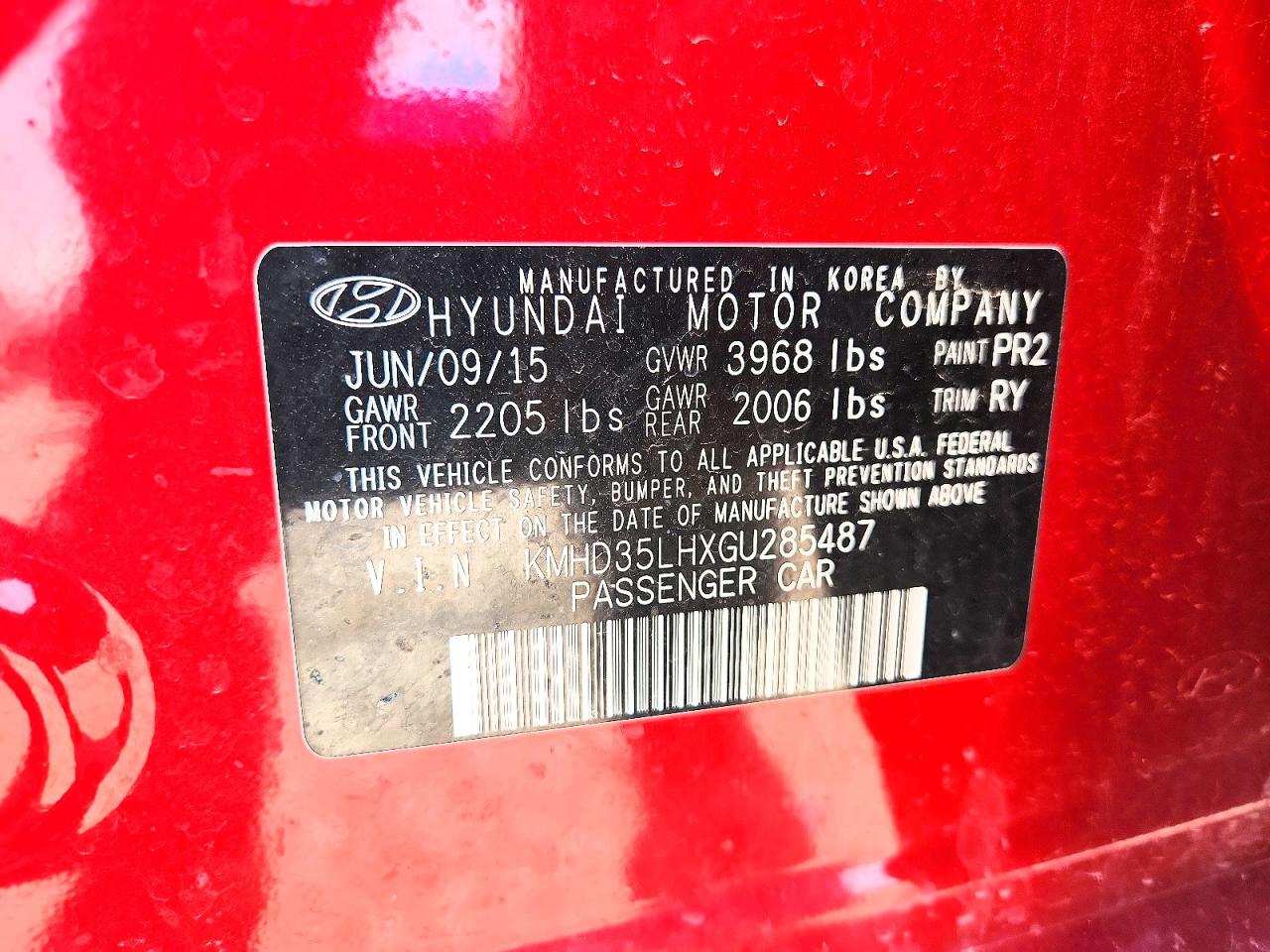 Hyundai ELANTRA Base
