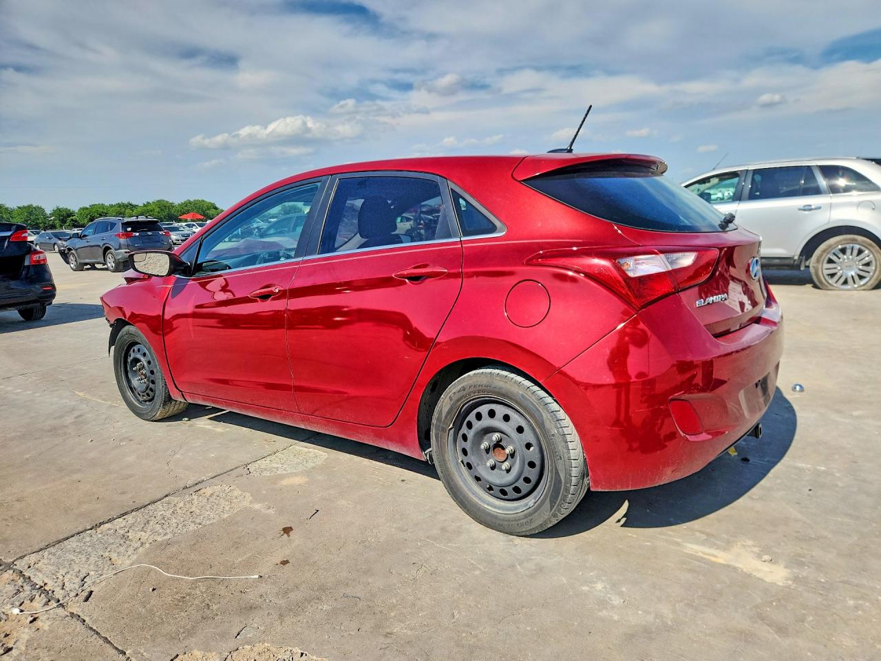 Hyundai ELANTRA Base