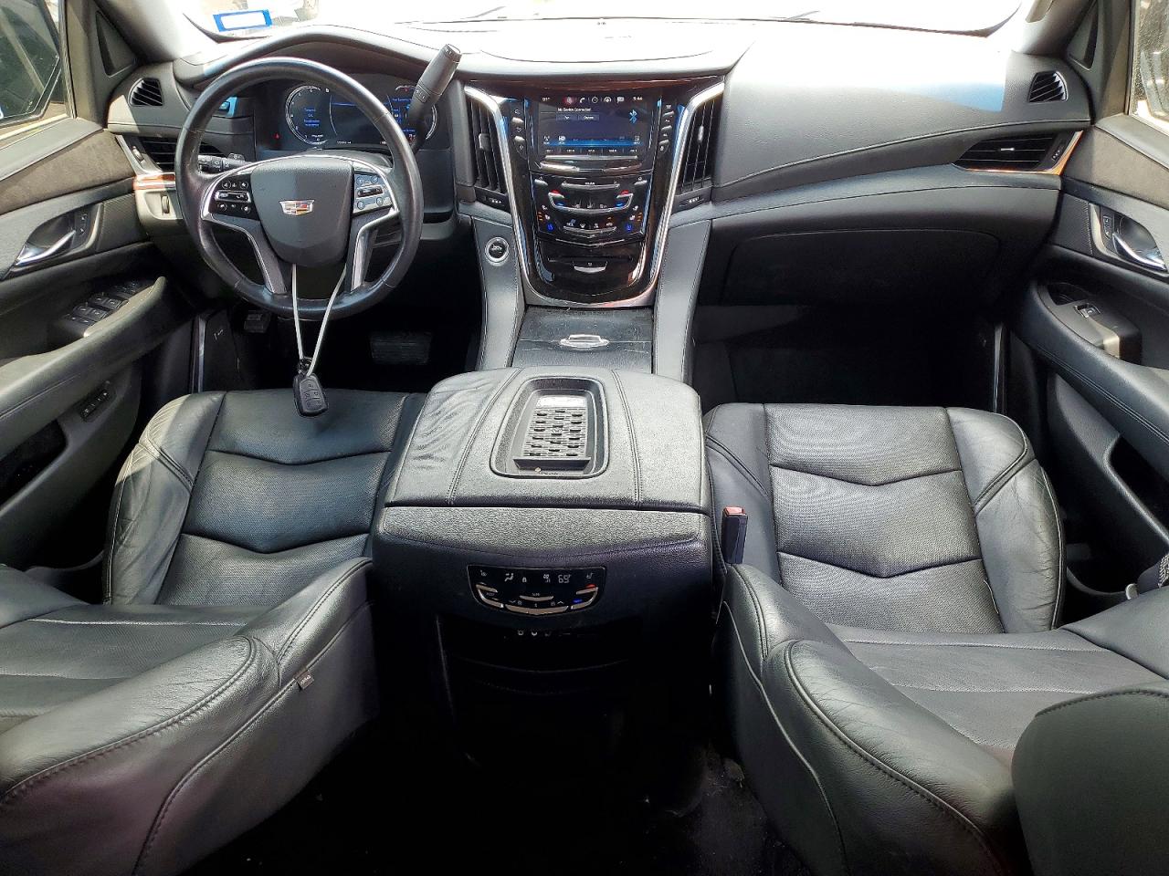 Cadillac Escalade Luxury