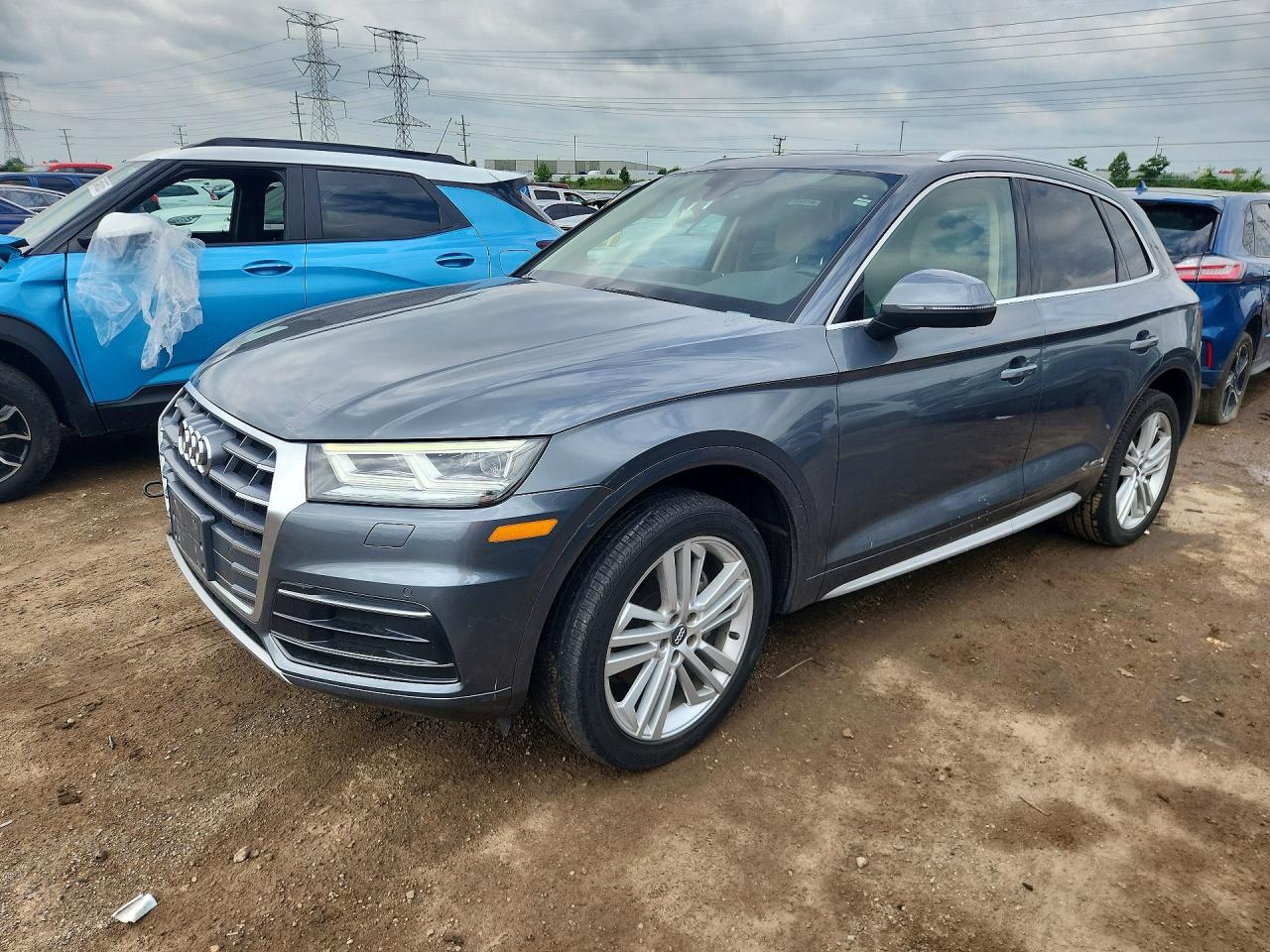 Salvage Audi Q5 Image