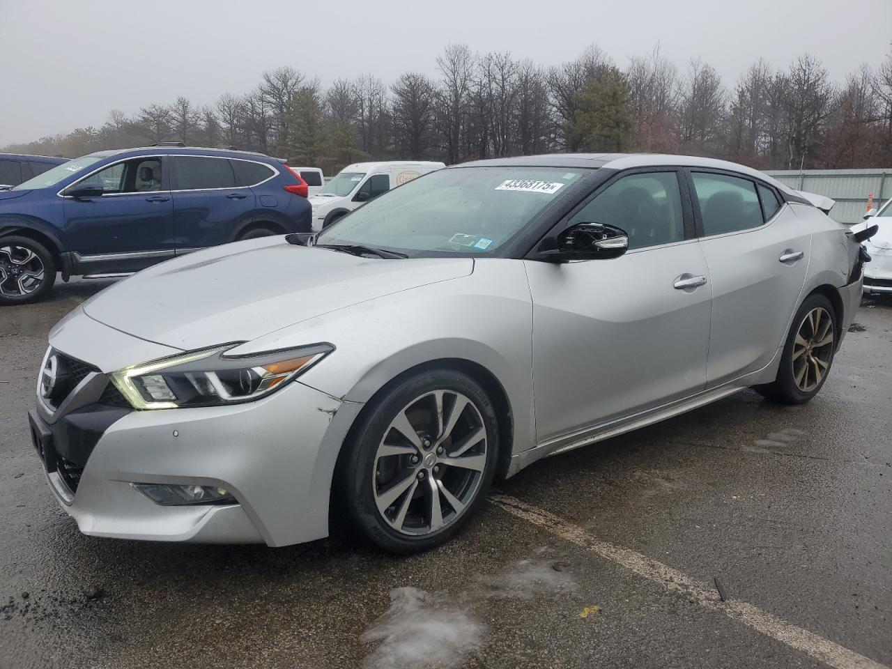 Salvage Nissan Maxima Image