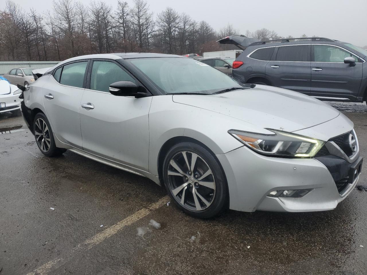 Nissan Maxima 3.5s