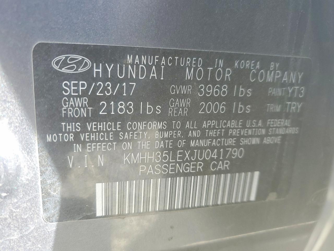 Hyundai ELANTRA Base