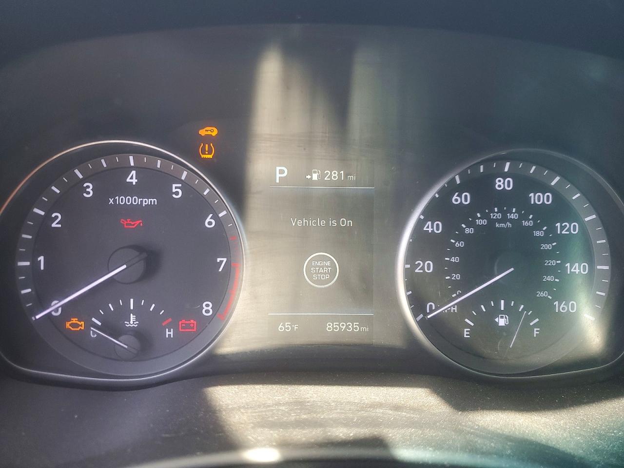 Hyundai ELANTRA Base