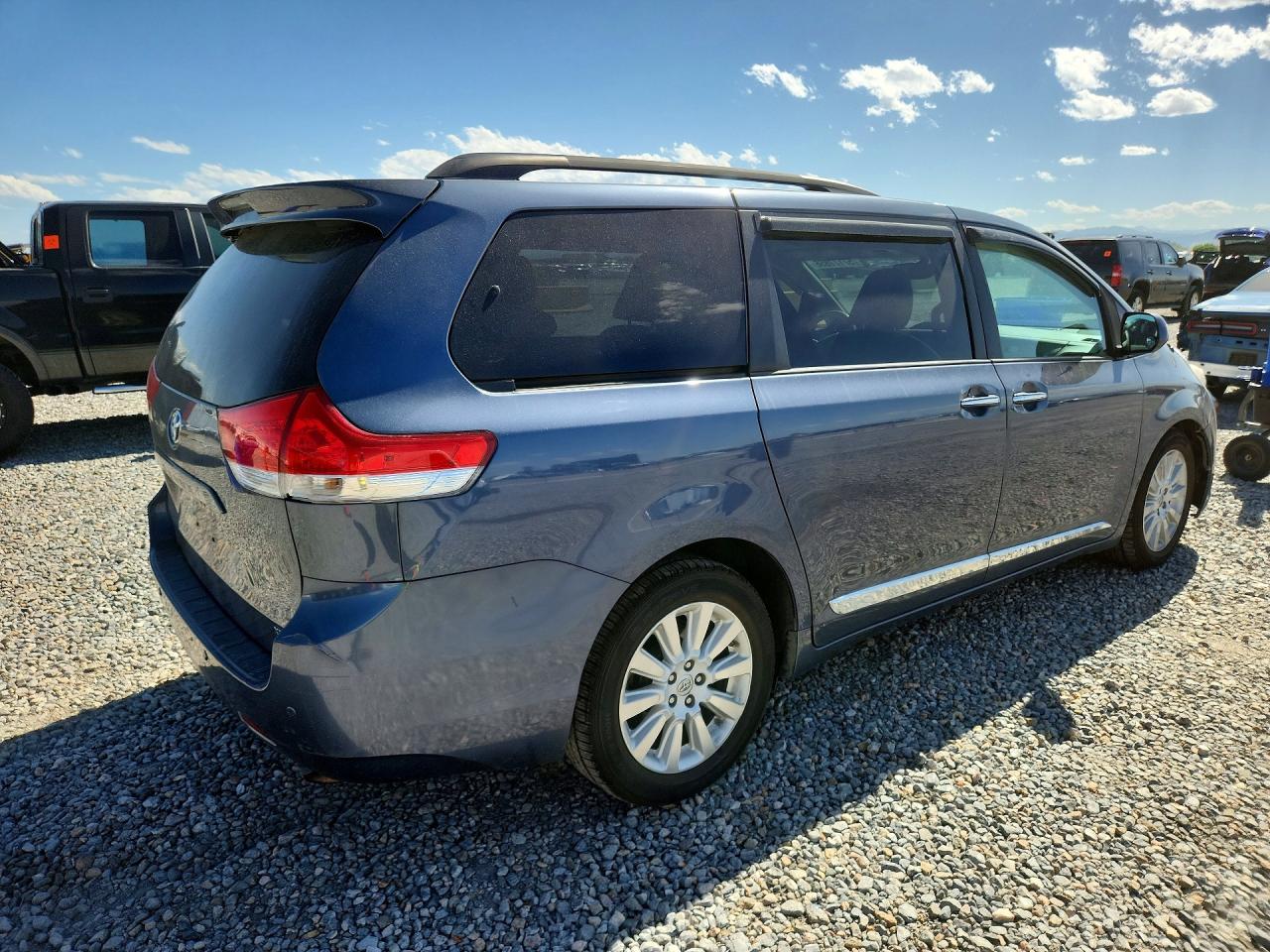 Toyota Sienna Xle 7-passenger