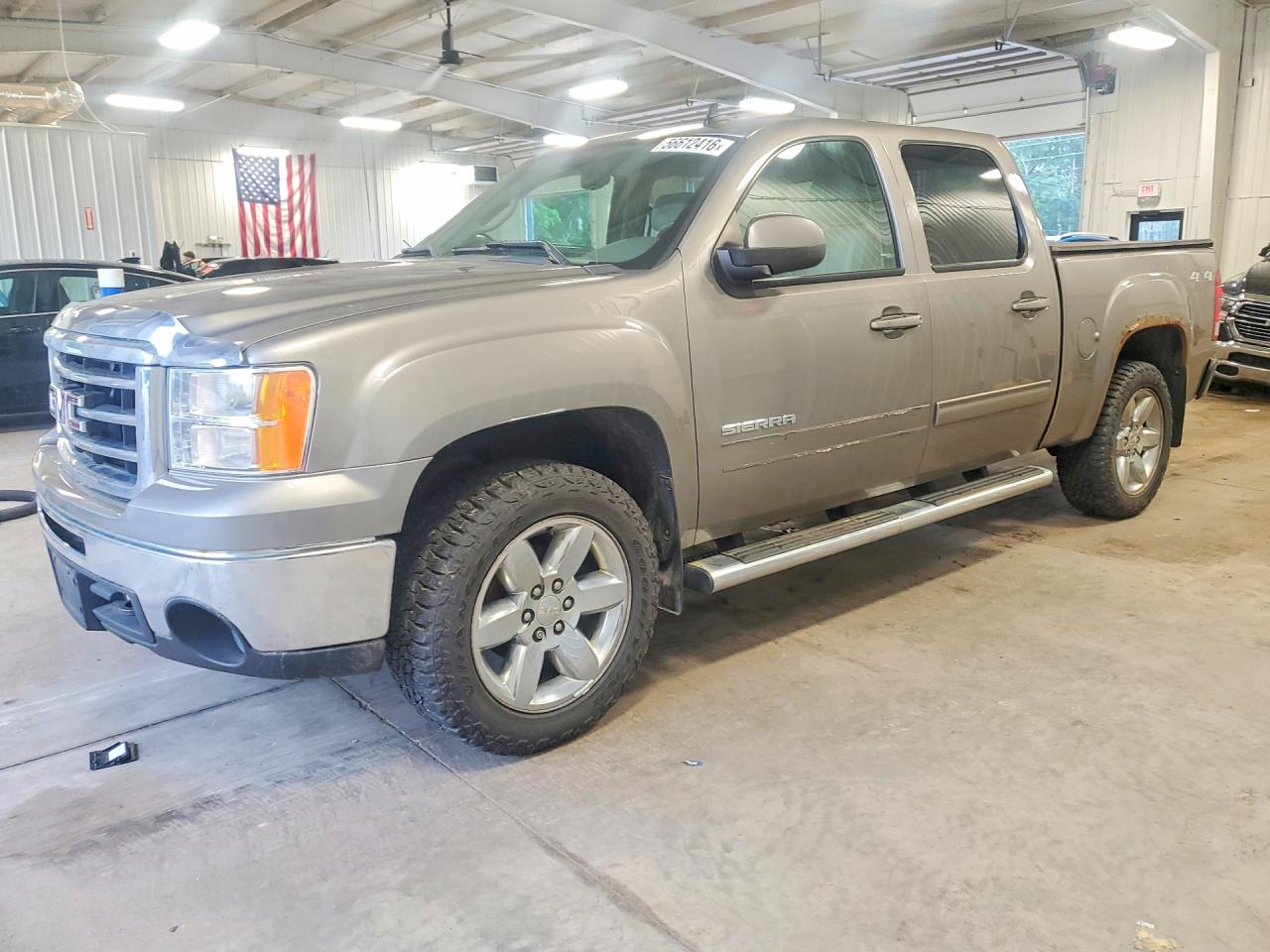 Salvage GMC Sierra Image