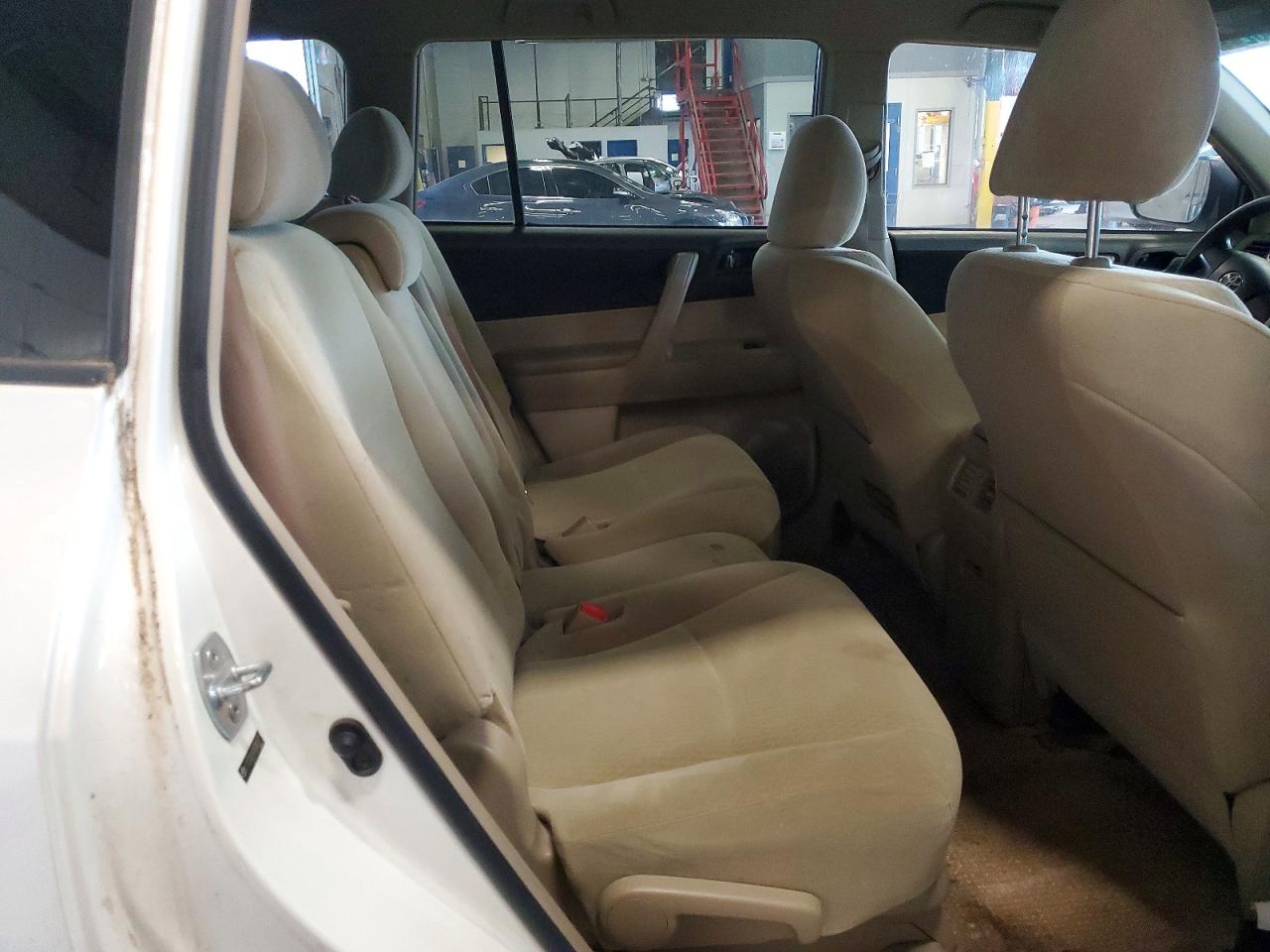 Toyota Highlander Base